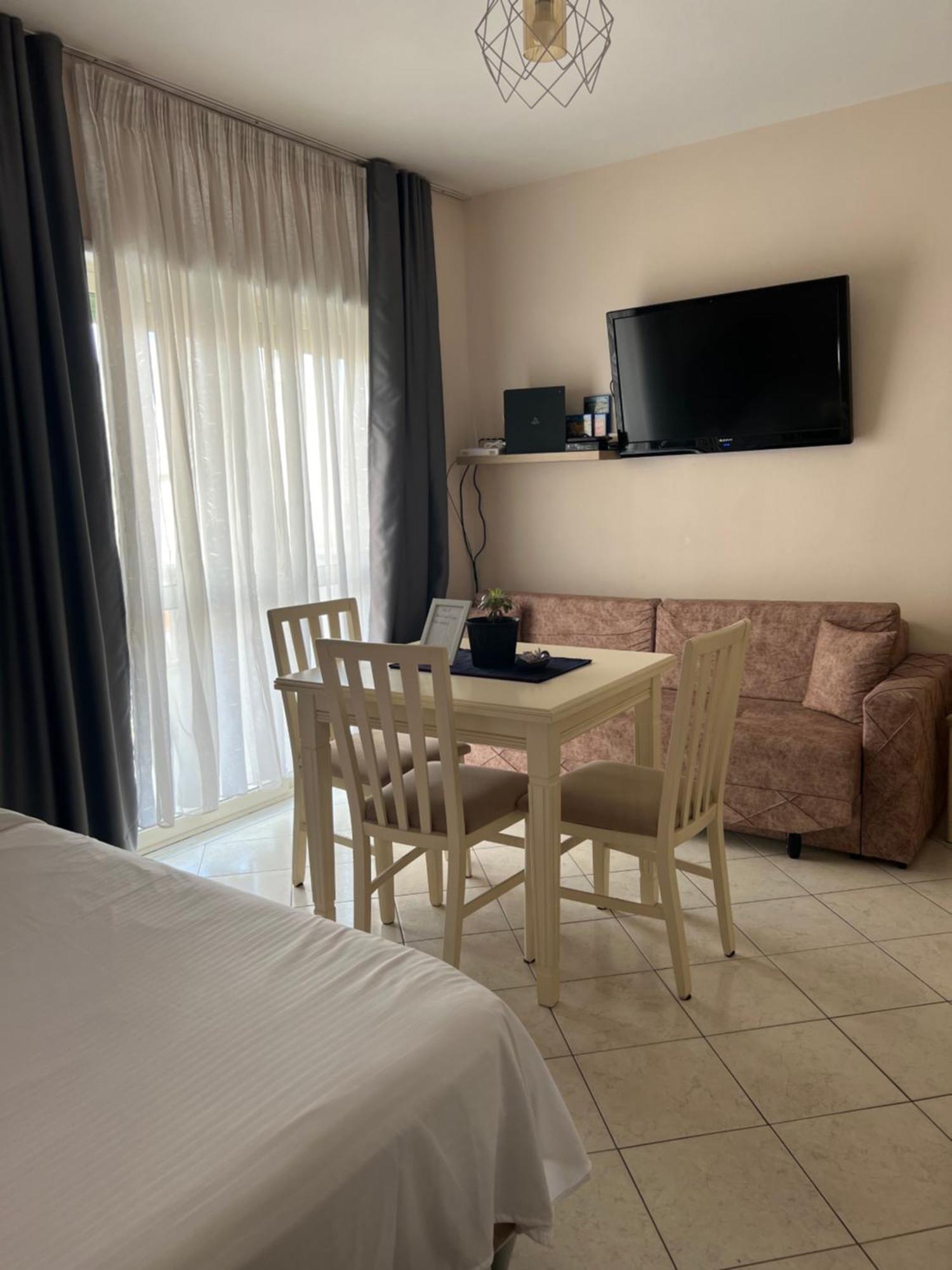 Apartment Beach Studio Durres *